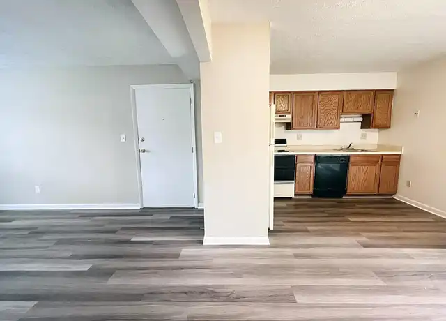 Property at East Pointe Apartments - 762 Rue Center Ct Apt A, Cincinnati, OH, 45245, 2 beds, 1 bath, [object Object]