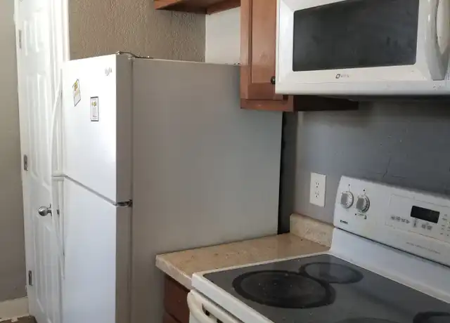 Property at 1528 N Oakland Ave, Decatur, IL, 62526, 2 beds, 1 bath, [object Object]