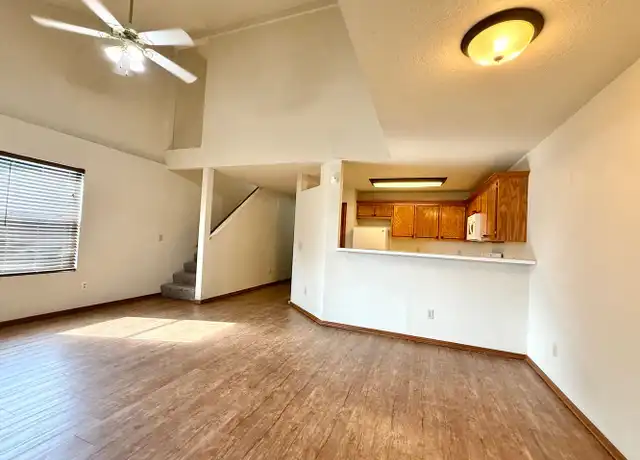 Property at 3320 Ridgecrest Cir, Norman, OK, 73072, 2 beds, 2 baths, [object Object]