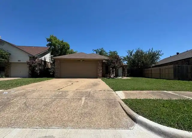 Property at 233 Rodeo Dr, Keller, TX, 76248, 3 beds, 2 baths, [object Object]