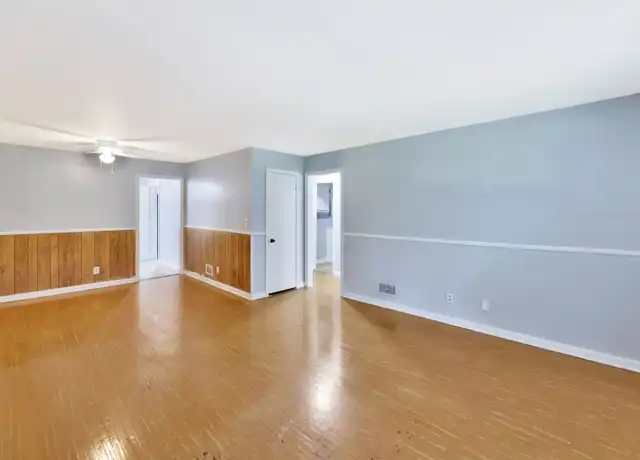 Property at 1614 N Hillside St, Wichita, KS, 67214, 2 beds, 1 bath, [object Object]