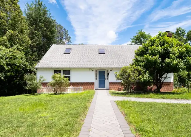 Property at 64 Sunset Dr, White Plains, NY, 10604, 4 beds, 2 baths, [object Object]