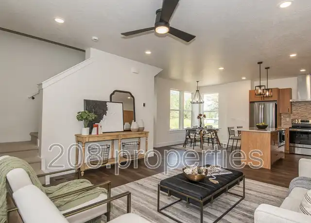 Property at 479 E Violets Cove Ln, Garden City, ID, 83714, 3 beds, 3.5 baths, [object Object]