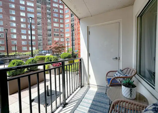 Property at 52 Forest St Unit 1010, Stamford, CT, 06901, 2 beds, 1 bath, [object Object]