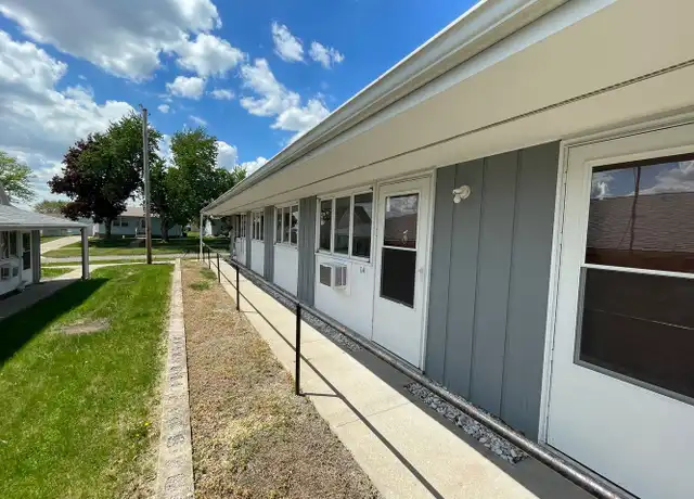 Property at 1307 7th Ave Unit 14, Belle Plaine, IA, 52208, 1 bed, 1 bath, [object Object]