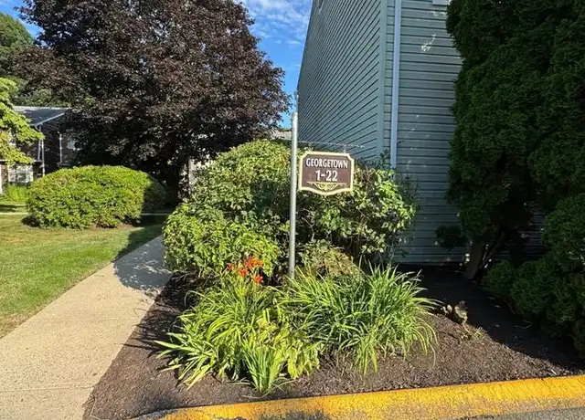 Property at 1 E Gate Ln Unit 1, Hamden, CT, 06514, 2 beds, 1.5 baths, [object Object]