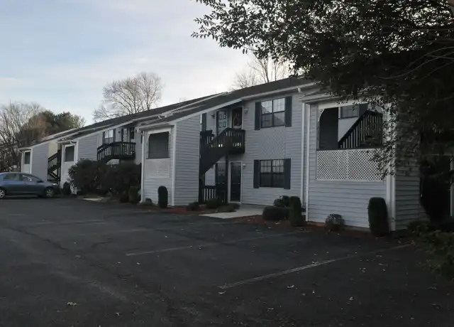Property at 5218 Waterlick Rd, Forest, VA, 24551, 1 bed, 1 bath, [object Object]