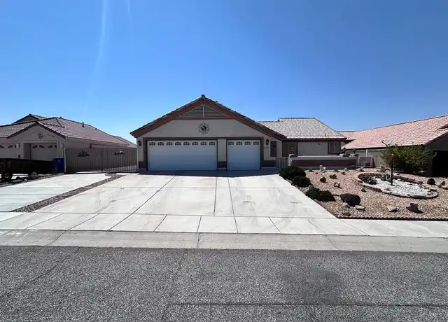 Property at 5087 S Emerald River Dr, Fort Mohave, AZ, 86426, 3 beds, 2 baths, [object Object]