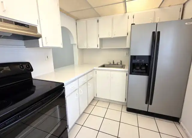 Property at 505 NW 177th St #104, Miami, FL, 33169, 1 bed, 1 bath, [object Object]