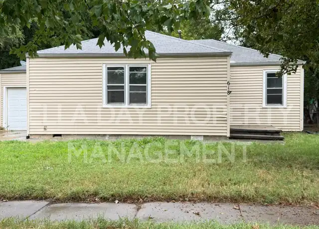 Property at 618 S Chase St, Wichita, KS, 67213, 4 beds, 1 bath, [object Object]