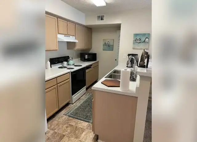 Property at Willow Oaks Apartments - 6003 Jo Danielle Pl, Louisville, KY, 40291, 1-2 bed, 1-2 bath, [object Object]
