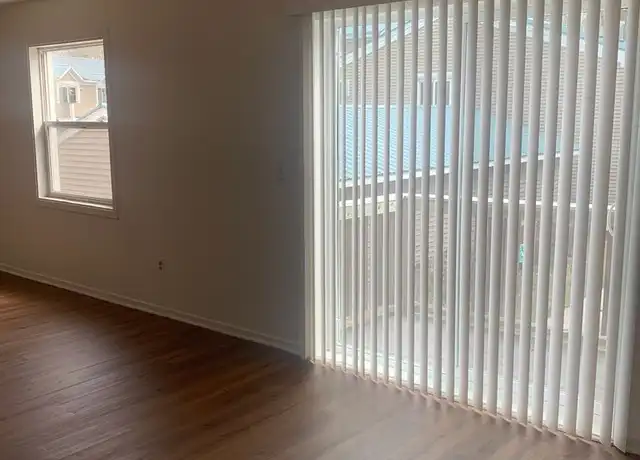 Property at 1434 Case Ave E Unit 1426-2, St Paul, MN, 55106, 3 beds, 1 bath, [object Object]