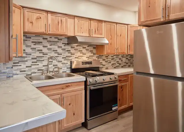 Property at 1712 Glenwood Ave Unit 2, Joliet, IL, 60435, 1 bed, 1 bath, [object Object]