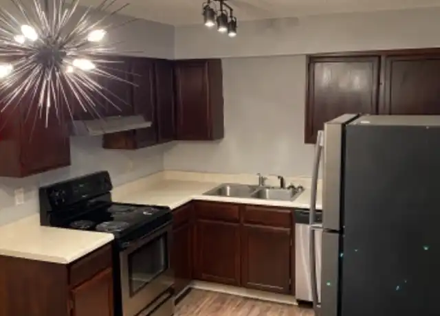 Property at 1393 Prosperity Ave Unit 3, St Paul, MN, 55106, 2 beds, 1 bath, [object Object]