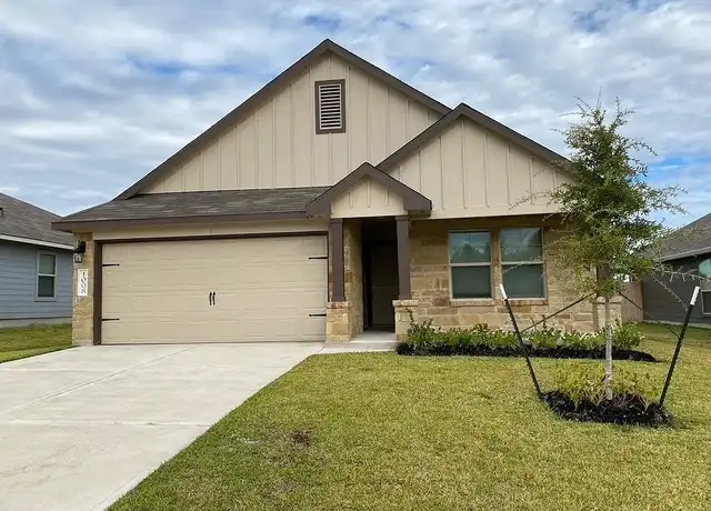 Property at 1008 Davy St, Brenham, TX, 77833, 3 beds, 2 baths, [object Object]