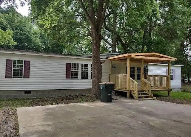 Property at 111 Kay Ln, Yorktown, VA, 23693, 3 beds, 2 baths, [object Object]