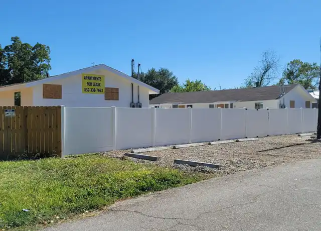 Property at 6901 Dumble St Unit 4, Houston, TX, 77021, 2 beds, 1 bath, [object Object]