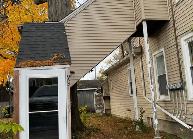 Property at 909 N Capitol Ave Unit 907, Lansing, MI, 48906, 1 bed, 1 bath, [object Object]
