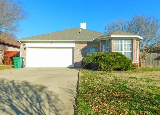 Property at 2305 Wildwood Ln, Denton, TX, 76210, 3 beds, 2 baths, [object Object]