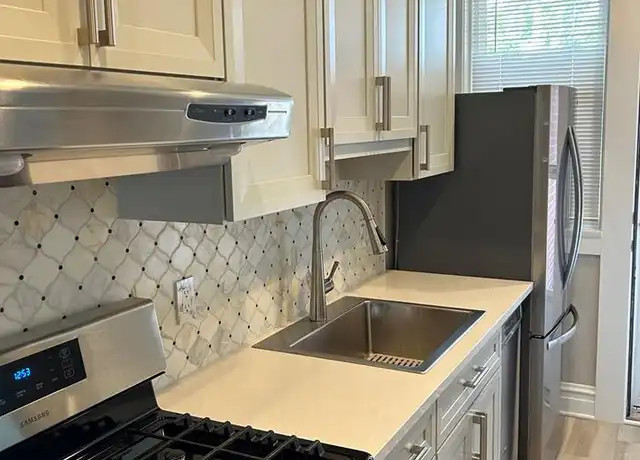 Property at 6607 Clayton Rd, Saint Louis, MO, 63117, 1 bed, 1 bath, [object Object]
