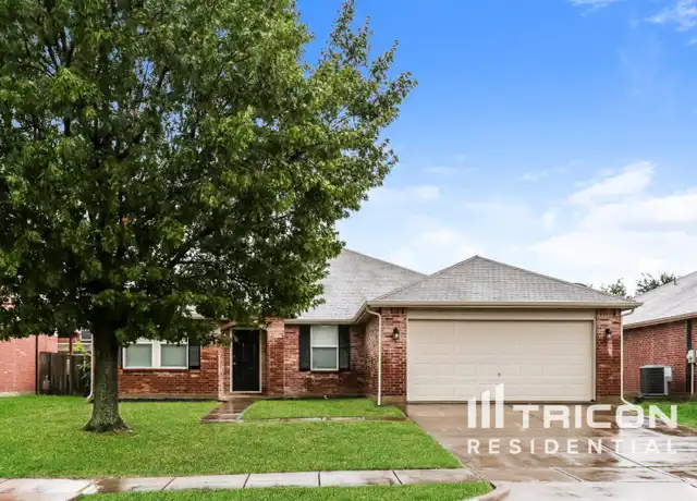 Property at 2011 Kalgary Ln, Grand Prairie, TX, 75052, 4 beds, 2 baths, [object Object]