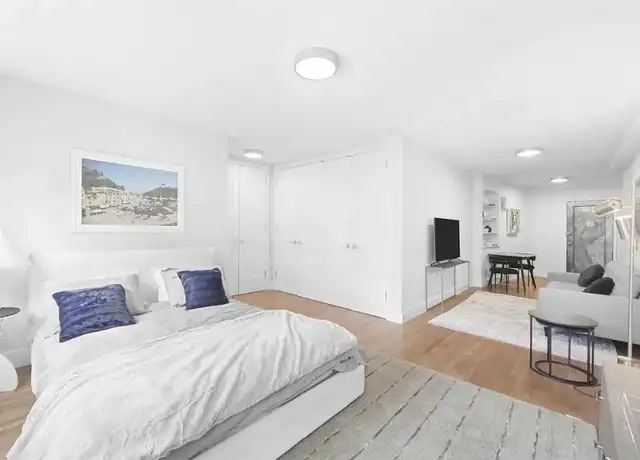 Property at 780 Greenwich St Unit 1F, New York, NY, 10014, 0 beds, 1 bath, [object Object]