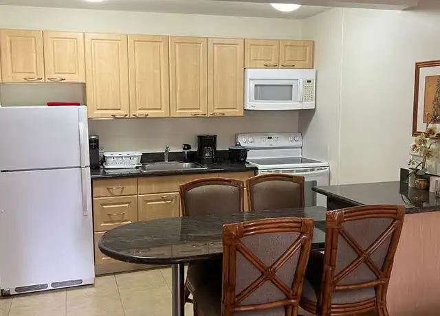 Property at 229 Paoakalani Ave #605, Honolulu, HI, 96815, 1 bed, 1 bath, [object Object]