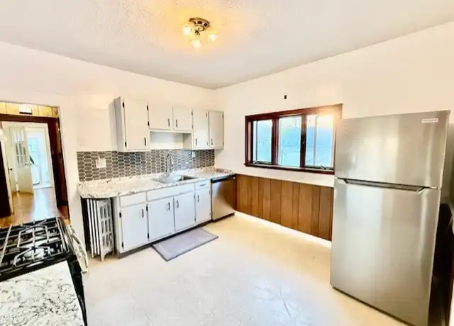 Property at 268 Willis Ave, Medford, MA, 02155, 3 beds, 1 bath, [object Object]