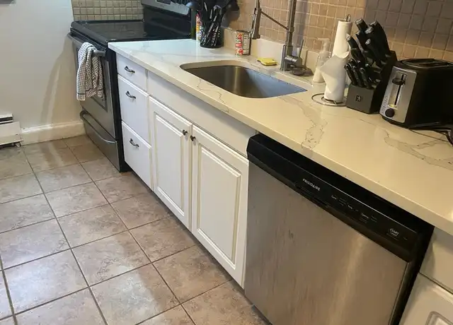 Property at 51 Colborne Rd #2, Brighton, MA, 02135, 2 beds, 1 bath, [object Object]