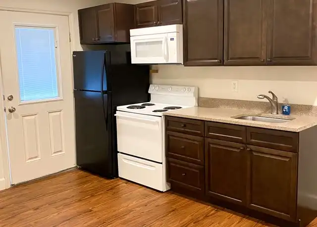 Property at 1101 NW 6th St Unit 1107D, Gainesville, FL, 32601, 1 bed, 1 bath, [object Object]