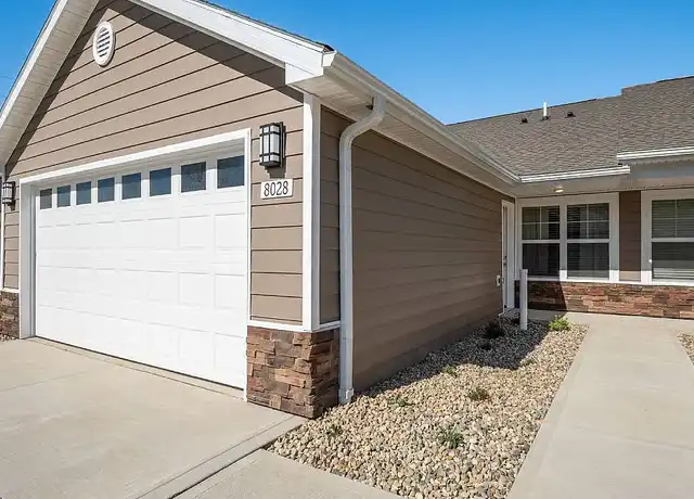 Property at Redwood Groveport - 5056 Red Ivy Dr, Groveport, OH, 43125, 2 beds, 2 baths, [object Object]