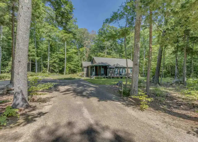 Property at 7 Paugus Rd, Holderness, NH, 03245, 2 beds, 2 baths, [object Object]