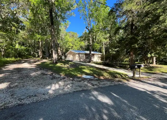 Property at 1565 Oakhurst Dr, Brooksville, FL, 34601, 3 beds, 2 baths, [object Object]