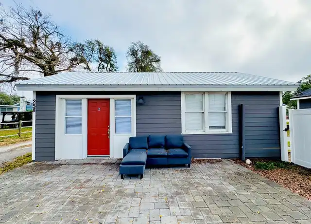Property at 113 Avenue C SE Unit B, Winter Haven, FL, 33880, 1 bed, 1 bath, [object Object]