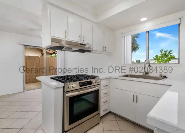 Property at 7242 Toulouse Dr Unit 3, Huntington Beach, CA, 92647, 2 beds, 2 baths, [object Object]