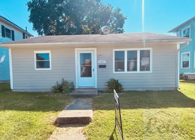 Property at 1107 S Roosevelt Ave, Piqua, OH, 45356, 2 beds, 1 bath, [object Object]