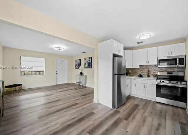 Property at 7532 Farragut St, Hollywood, FL, 33024, 3 beds, 1 bath, [object Object]