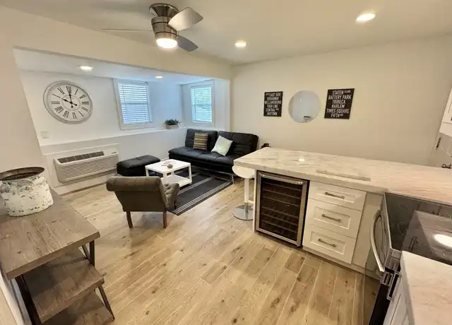 Property at 412 Pacific St Unit 10A, Houston, TX, 77006, 1 bed, 1 bath, [object Object]