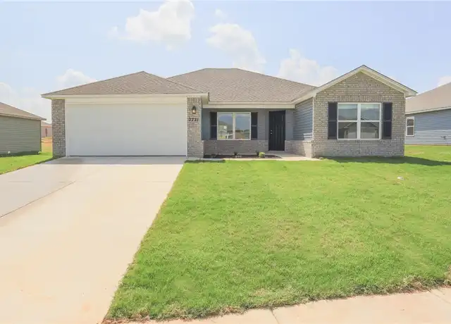 Property at 2721 Elliott St, Pea Ridge, AR, 72751, 4 beds, 2 baths, [object Object]