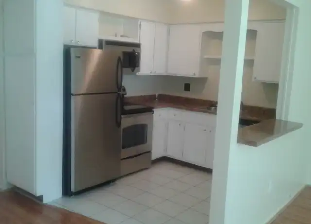 Property at 4905 Briarwood Ave, Royal Oak, MI, 48073, 1 bed, 1 bath, [object Object]