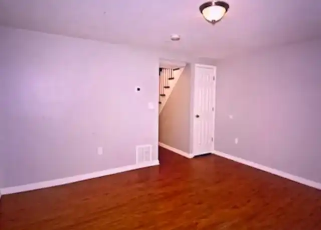 Property at 3307 Bero Rd, Halethorpe, MD, 21227, 2 beds, 1 bath, [object Object]