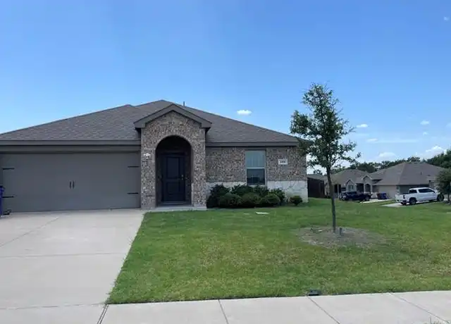 Property at 106 University St, Farmersville, TX, 75442, 4 beds, 2 baths, [object Object]