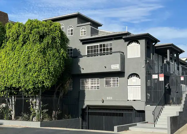 Property at 821 S Gramercy Dr Unit 102, Los Angeles, CA, 90005, 2 beds, 1 bath, [object Object]