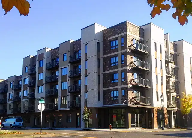 Property at The Magnolia Apartments - 3250 NE M L King Blvd, Portland, OR, 97212, 1 bed, 1 bath, [object Object]