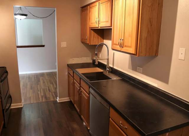 Photo of 10332 S Parkside #12, OAK LAWN, IL 60453