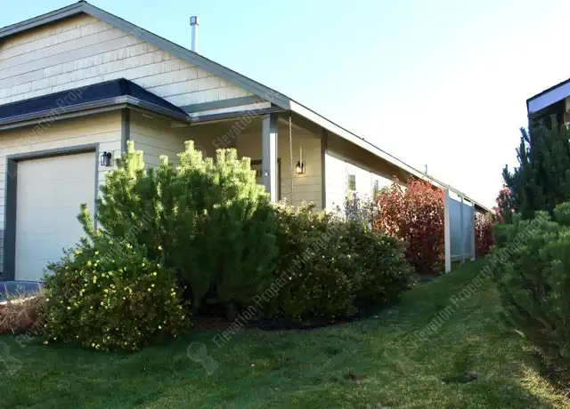 Property at 2333 NE Mary Rose Pl Unit 2, Bend, OR, 97701, 2 beds, 2 baths, [object Object]