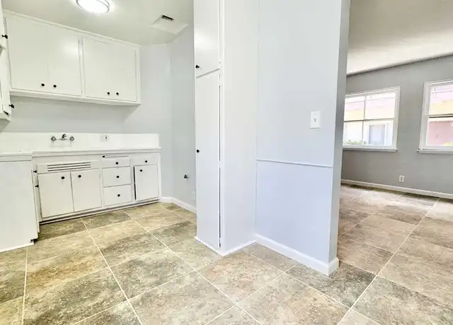 Property at 12715 Venice Blvd Unit 1/4, Los Angeles, CA, 90066, 1 bed, 1 bath, [object Object]