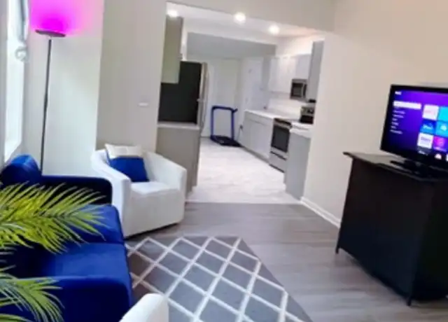 Property at 314 Linden Ave, Suffolk, VA, 23434, 1 bed, 1 bath, [object Object]
