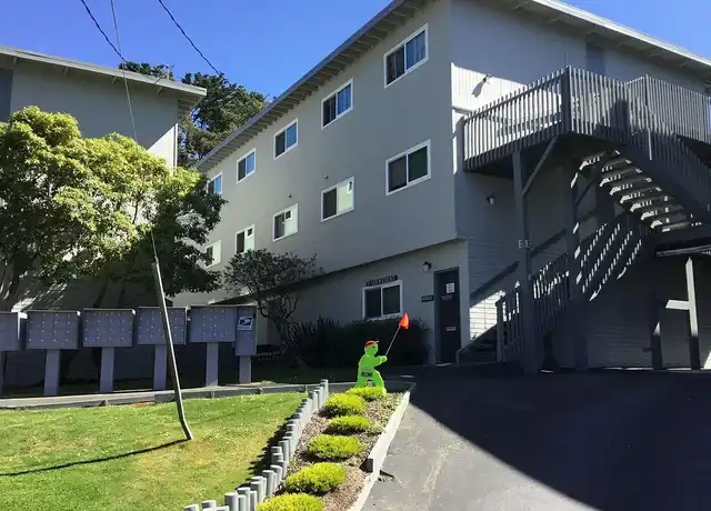 Property at Arkwright Apartments - 8 Arkwright Ct, Pacific Grove, CA, 93950, 2 beds, 1 bath, [object Object]