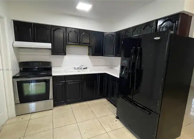 Property at 5900 Garfield St, Hollywood, FL, 33021, 2 beds, 1 bath, [object Object]
